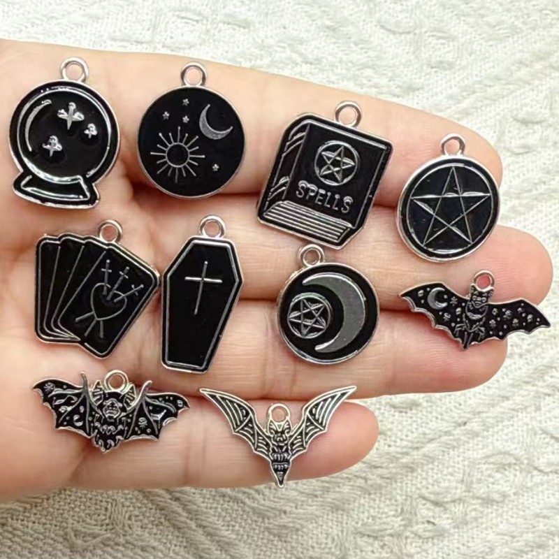 Jewelry Making Guide Book - 10 piezas de dijes de luna,