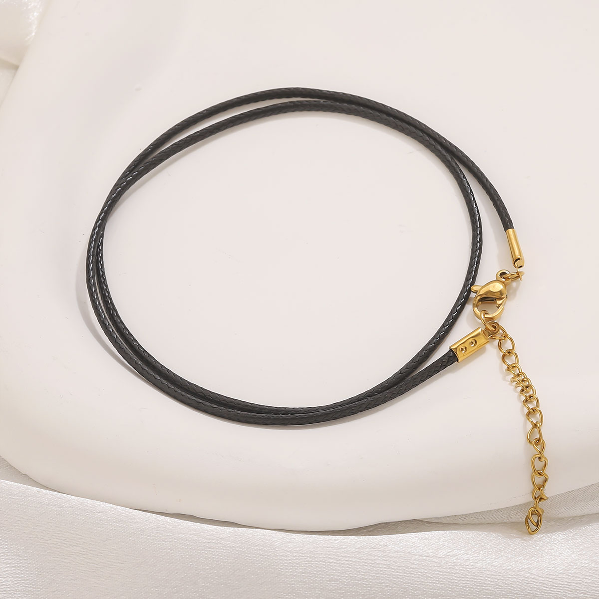 Collar de cordón de cuero con  - Jewelry Making Wax reseña y precio